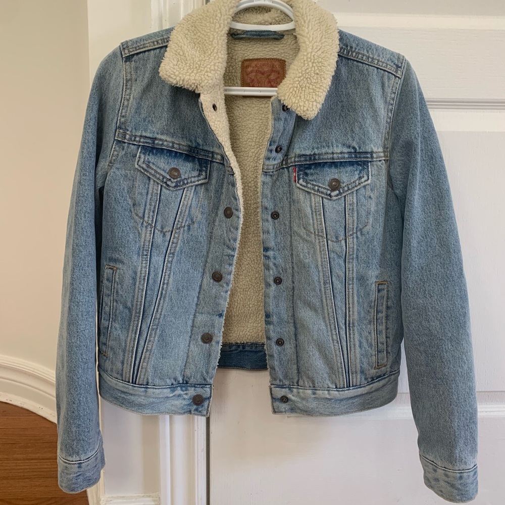 Levi’s sherpa Jean jacket